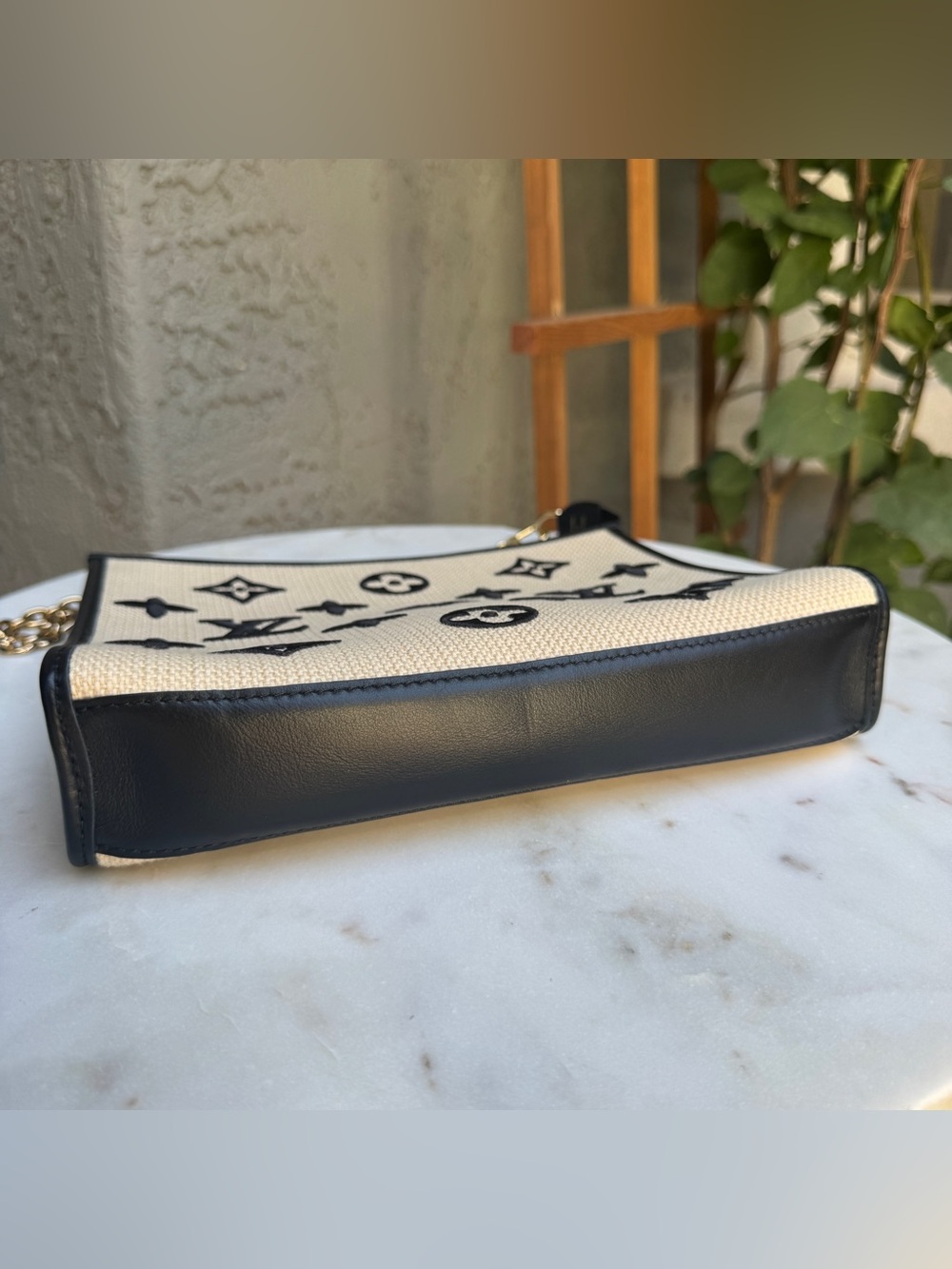 Louis Vuitton Raffia Toiletry 26 Pouch Pochette on Chain - Picture 11 of 16